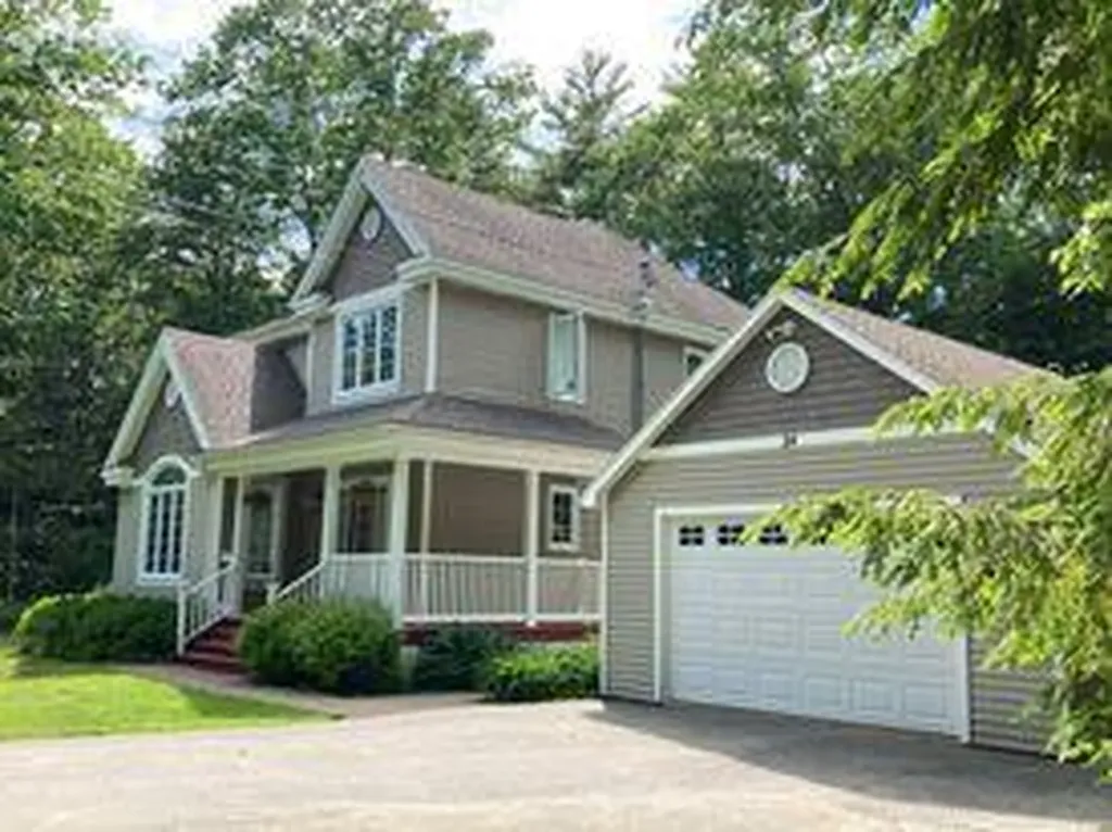 24 Hart Road Warren ME 04864