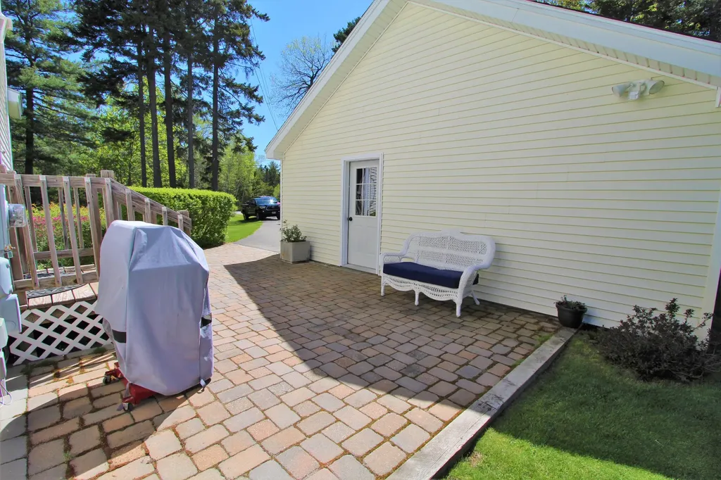 199 Walker Road Lamoine ME 04605