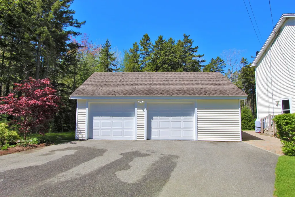 199 Walker Road Lamoine ME 04605