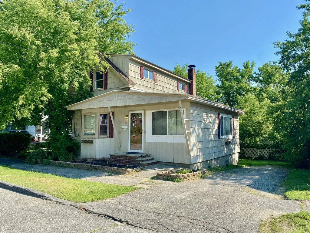 44 Sixth Street Auburn ME 04210