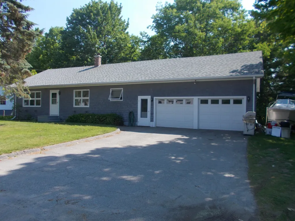 307 Hartland Avenue Pittsfield ME 04967