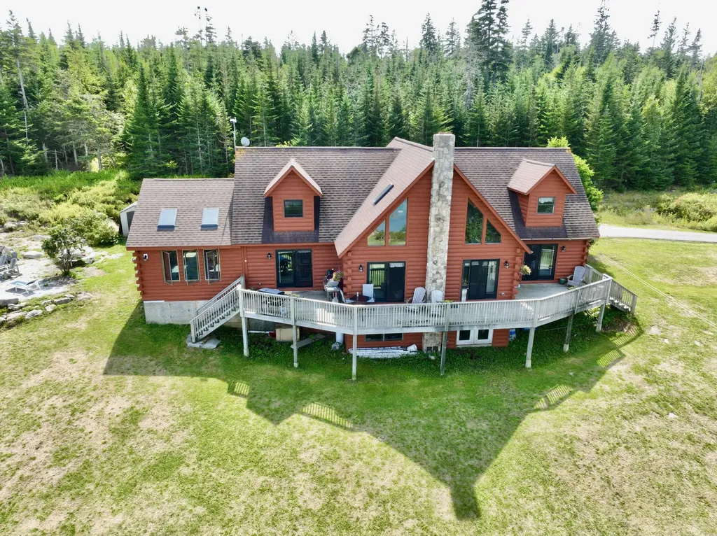 29 Hamilton Drive Vinalhaven ME 04863