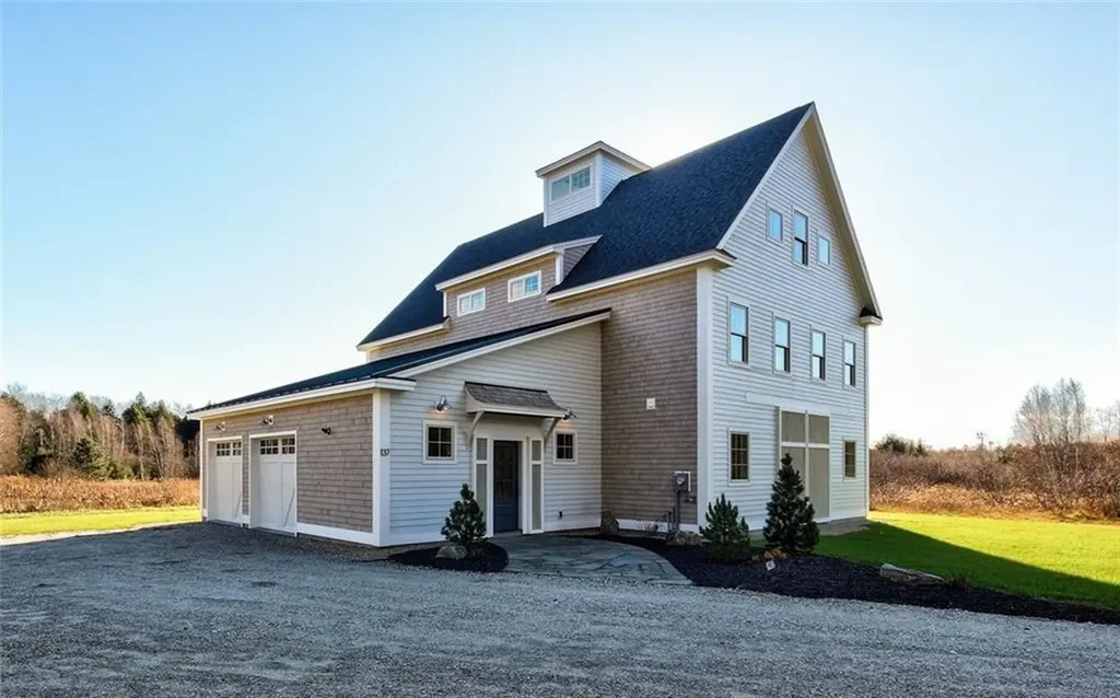 137 Grant Road Freeport ME 04032