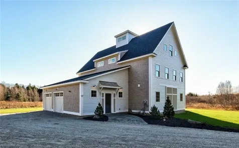137 Grant Road Freeport ME 04032