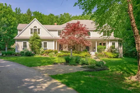 10 Terison Drive Falmouth ME 04105