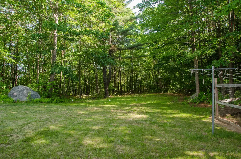 9 Booker Road Belgrade ME 04917