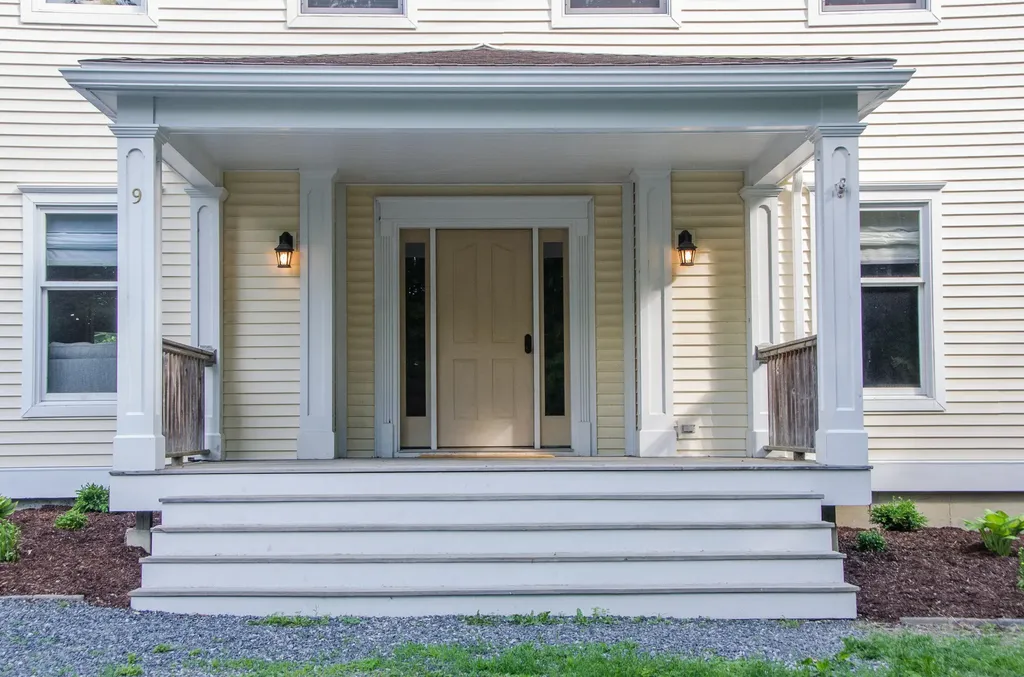 9 Booker Road Belgrade ME 04917
