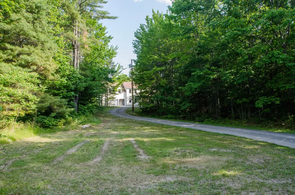 9 Booker Road Belgrade ME 04917