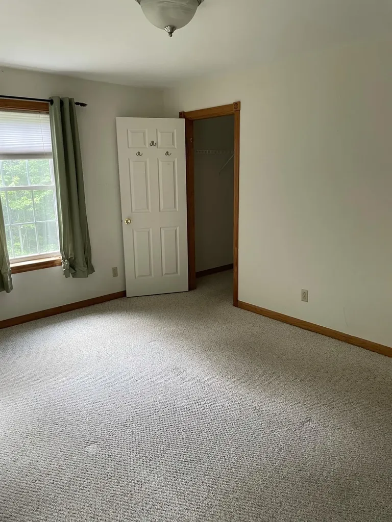 75 Farmview Lane Freeport ME 04032