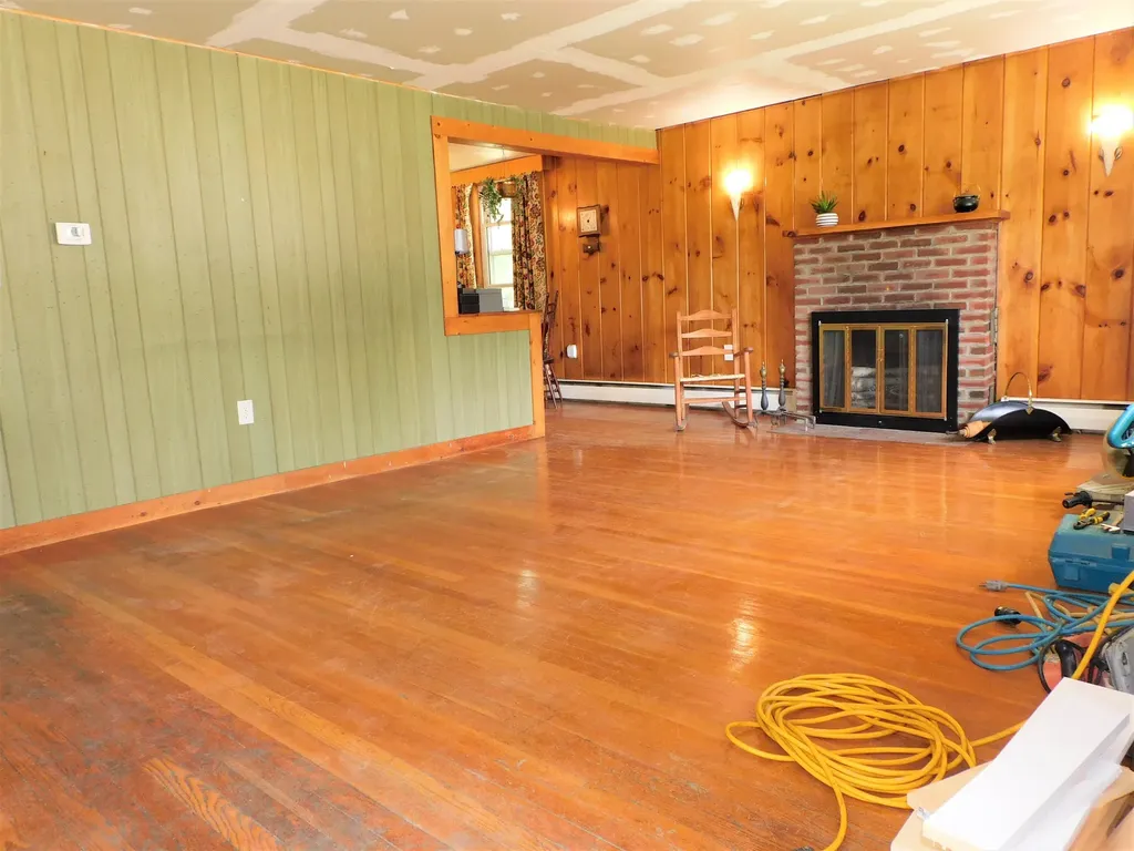 974 N Main Street Brewer ME 04412