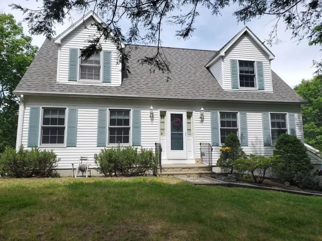 56 Cushman Point Road Wiscasset ME 04578