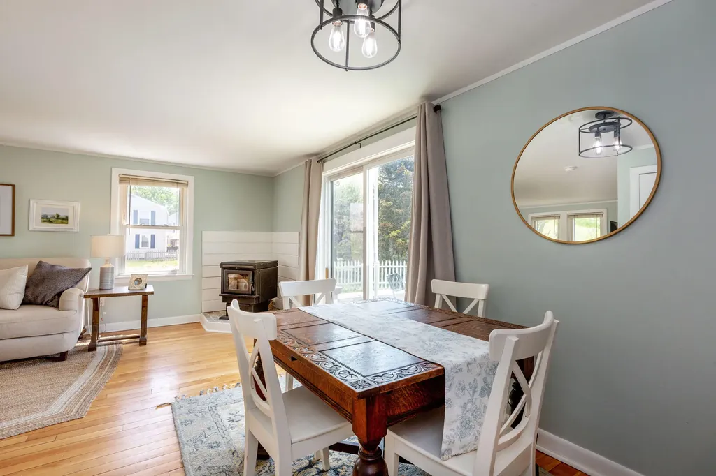42 Emanual Drive Brunswick ME 04011