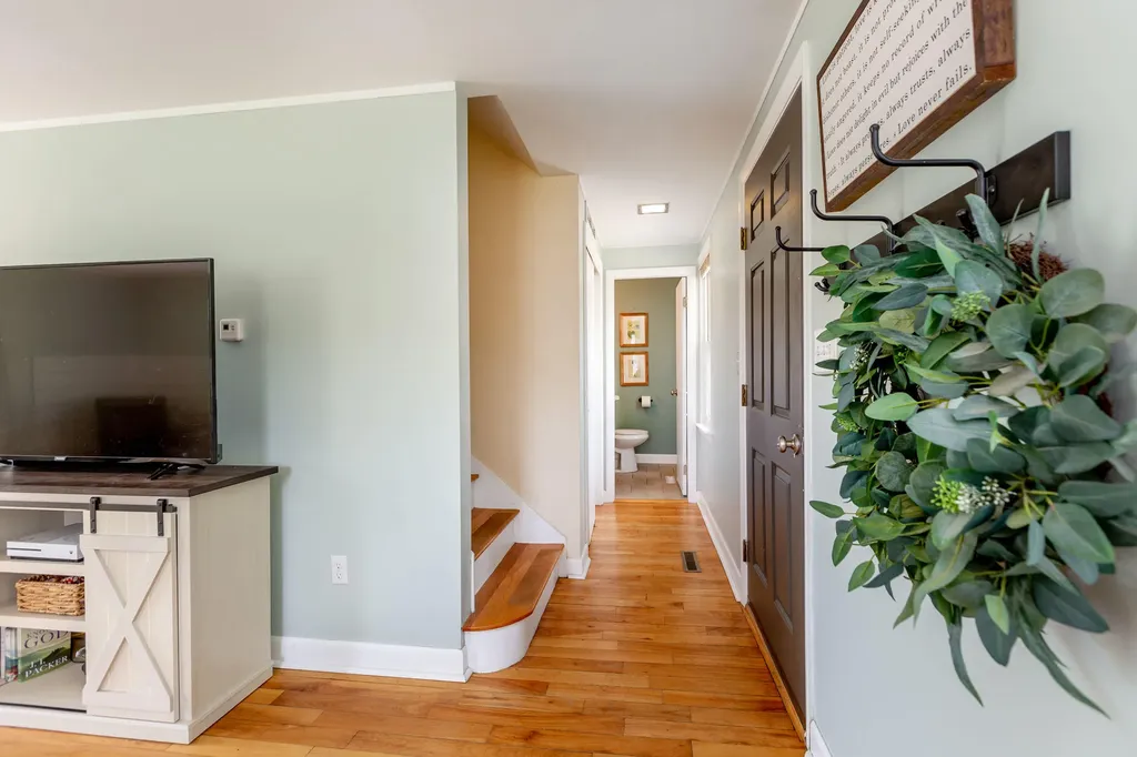 42 Emanual Drive Brunswick ME 04011