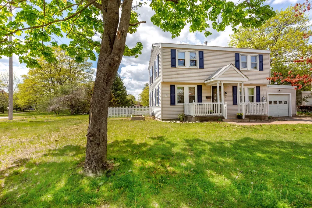 42 Emanual Drive Brunswick ME 04011