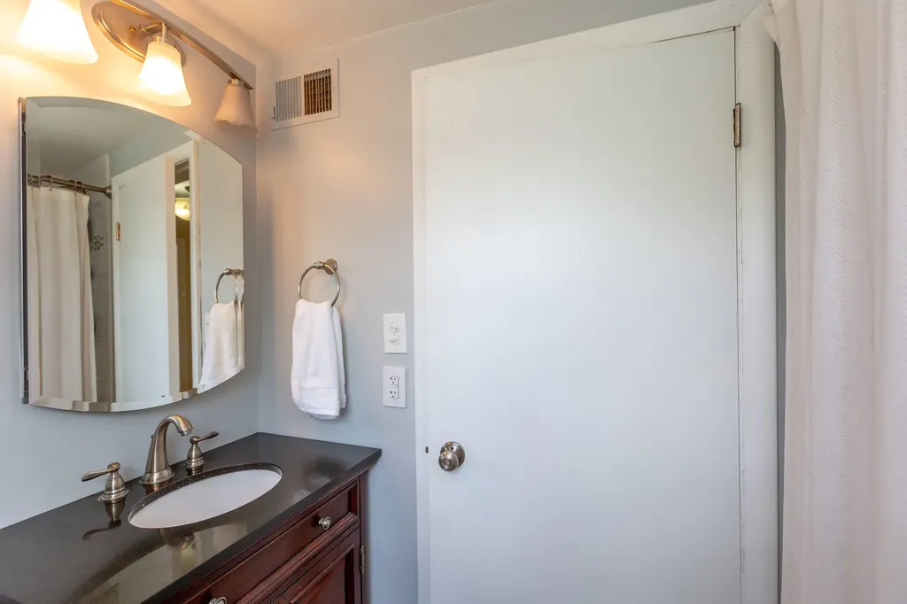 42 Emanual Drive Brunswick ME 04011