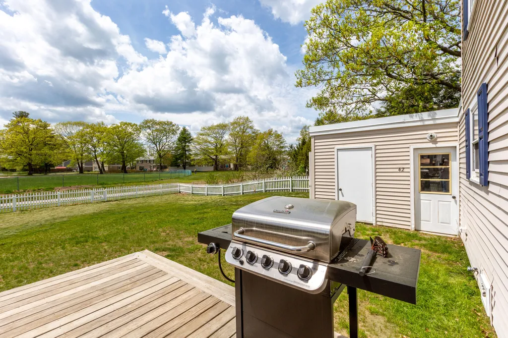 42 Emanual Drive Brunswick ME 04011
