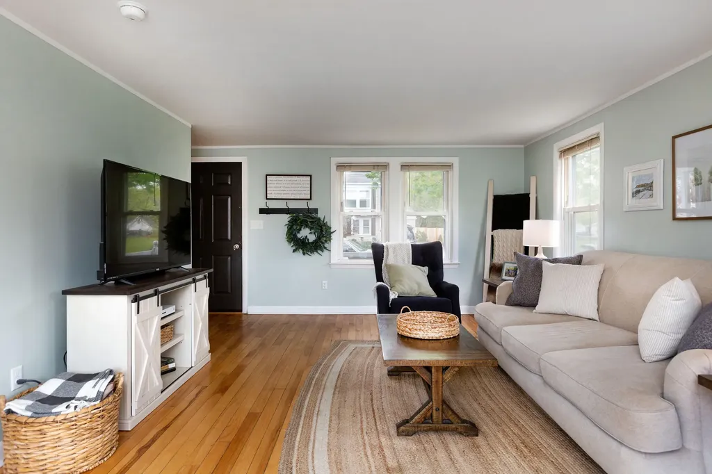 42 Emanual Drive Brunswick ME 04011