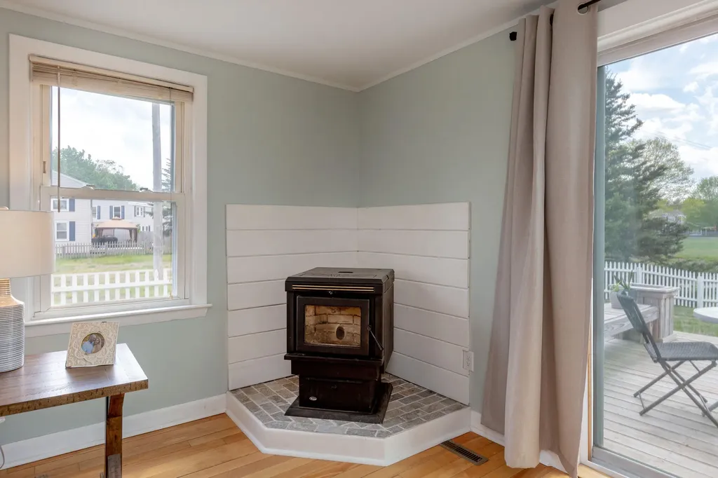 42 Emanual Drive Brunswick ME 04011