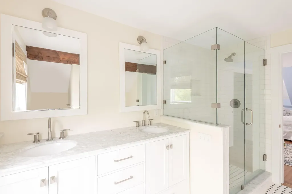 18 Angell Point Road Cape Elizabeth ME 04107