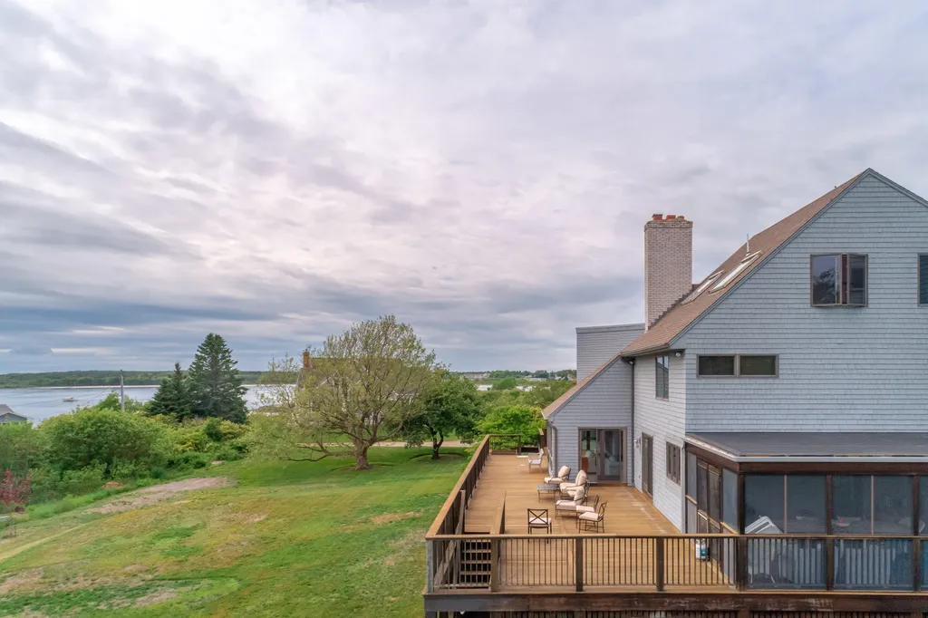 18 Angell Point Road Cape Elizabeth ME 04107