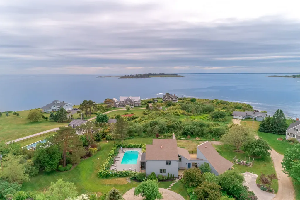 18 Angell Point Road Cape Elizabeth ME 04107
