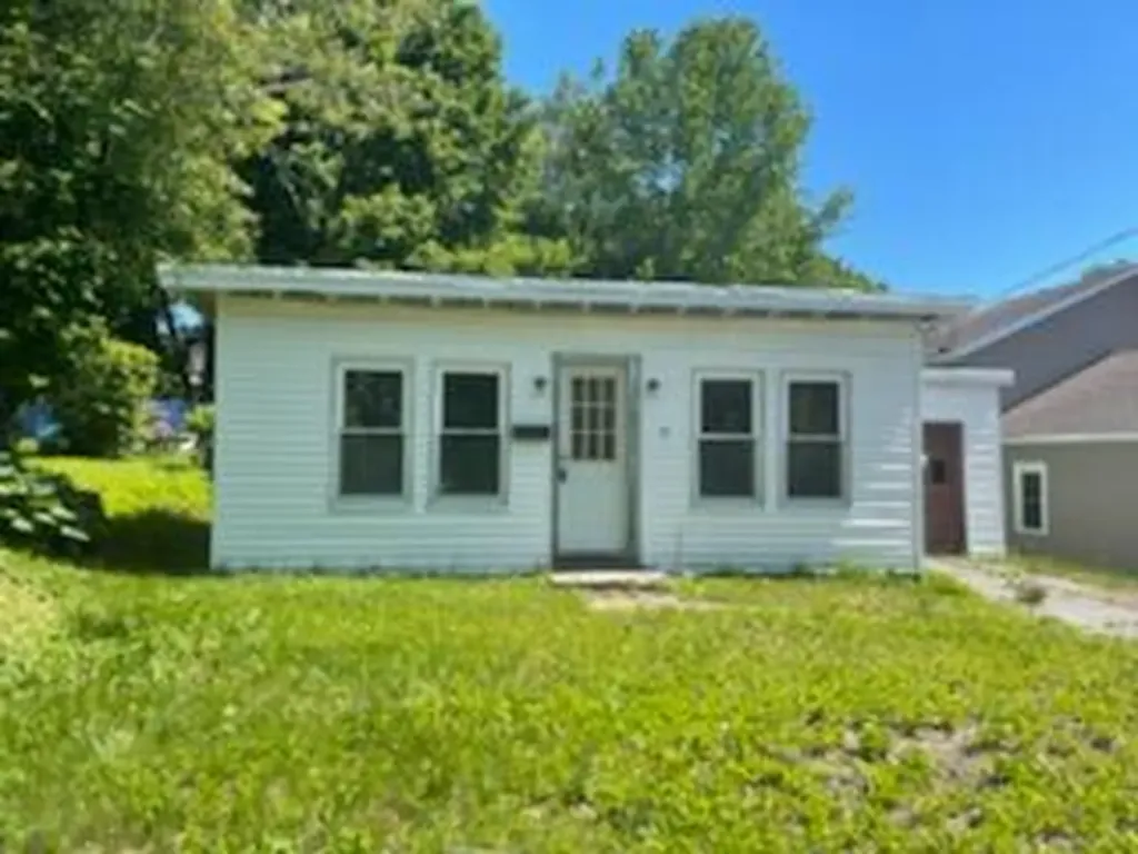 47 Richardson Street Auburn ME 04210