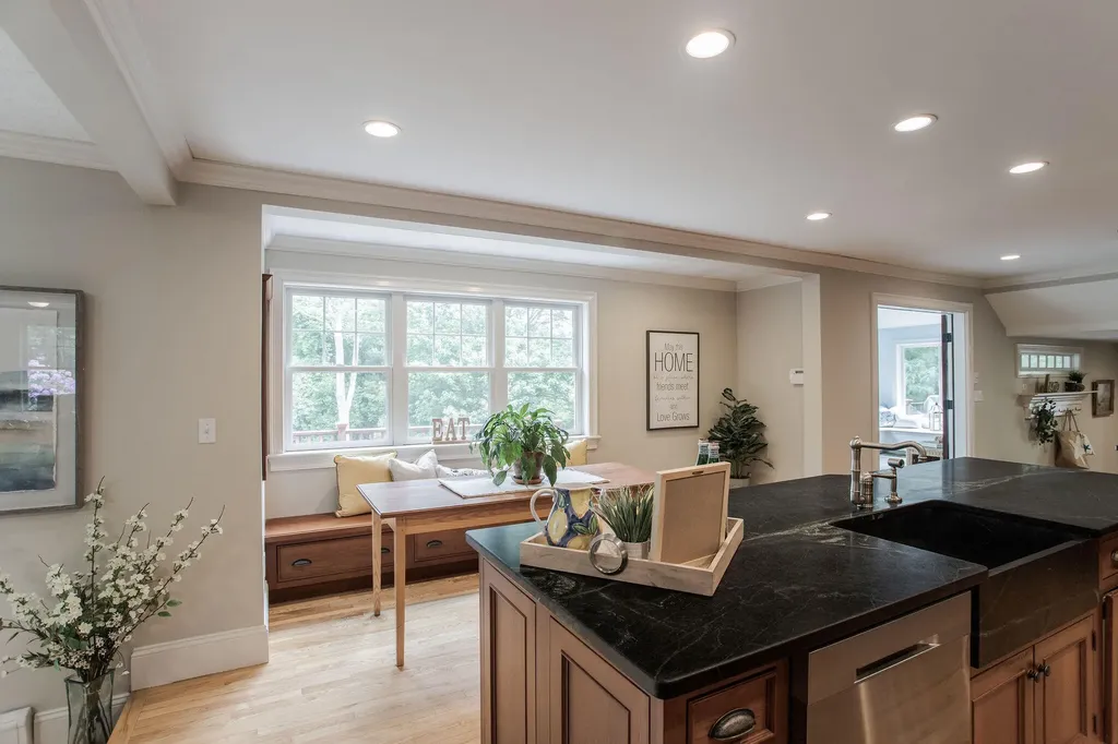 15 Boban Street York ME 03909