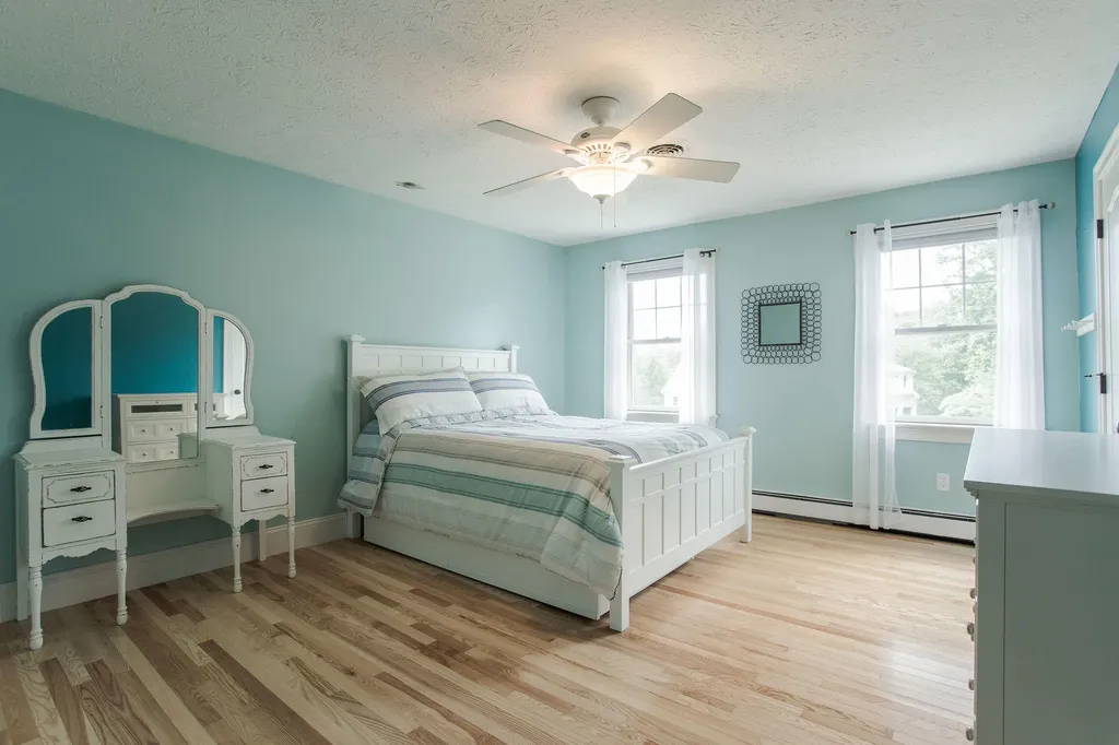 15 Boban Street York ME 03909