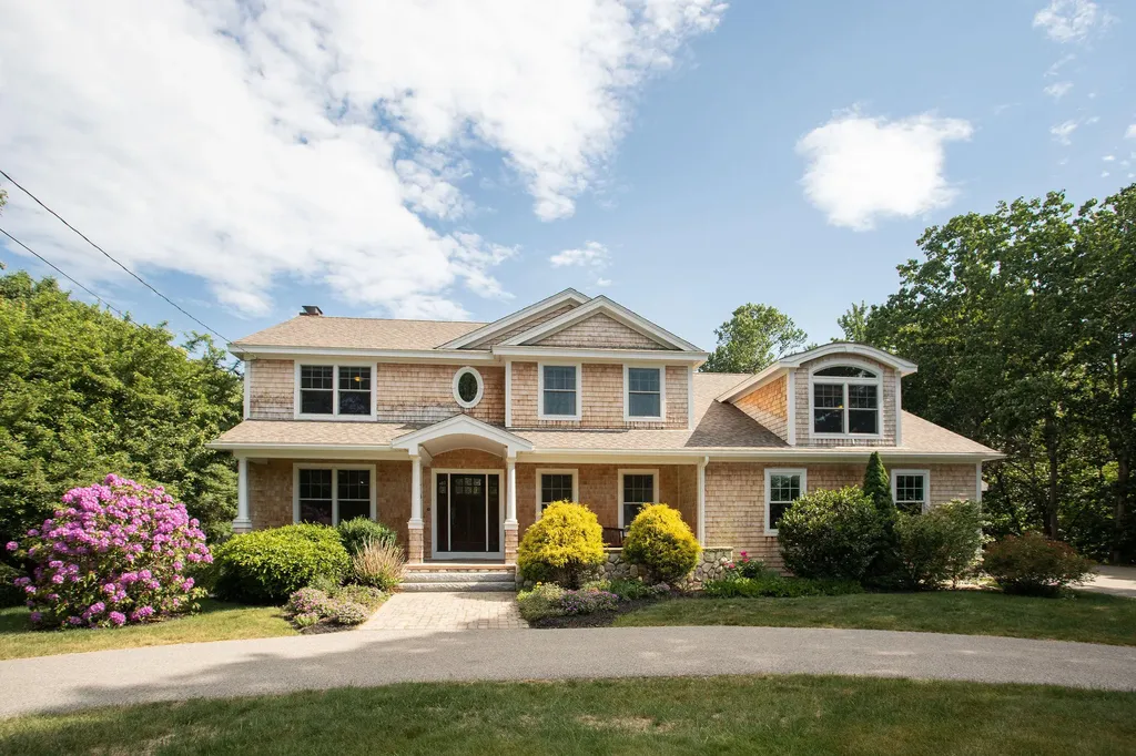 15 Boban Street York ME 03909