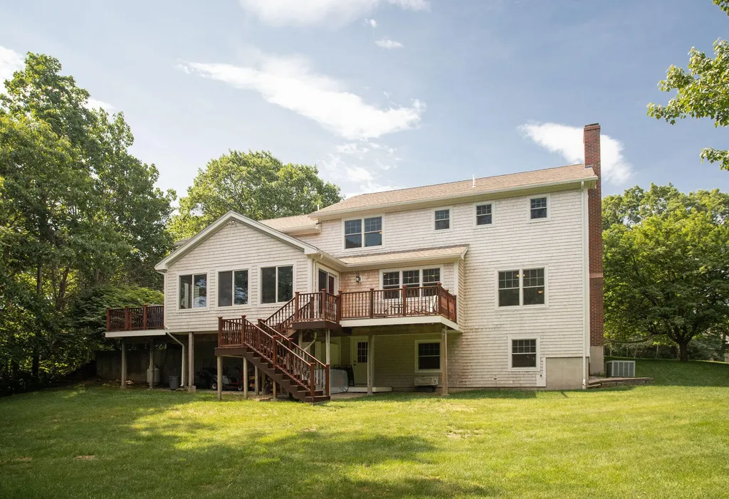 15 Boban Street York ME 03909