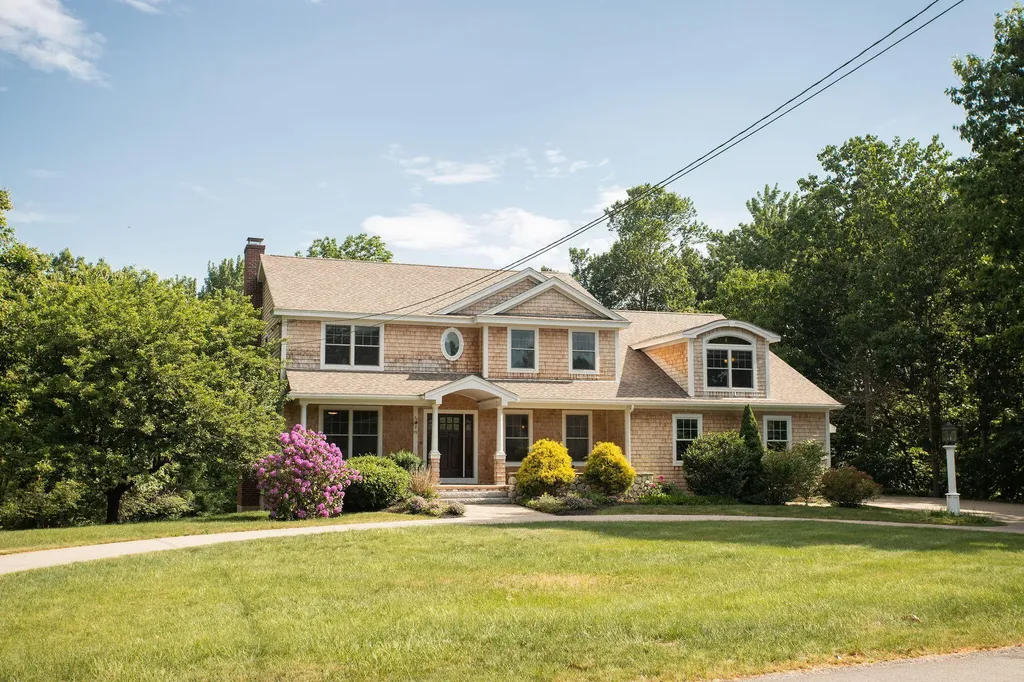 15 Boban Street York ME 03909