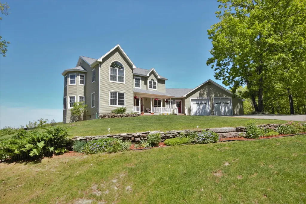 862 North Road Newburgh ME 04444
