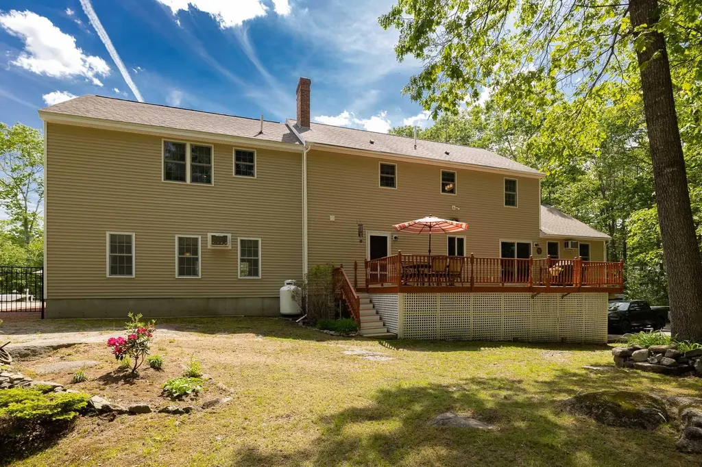 1369 Tatnic Road Wells ME 04090