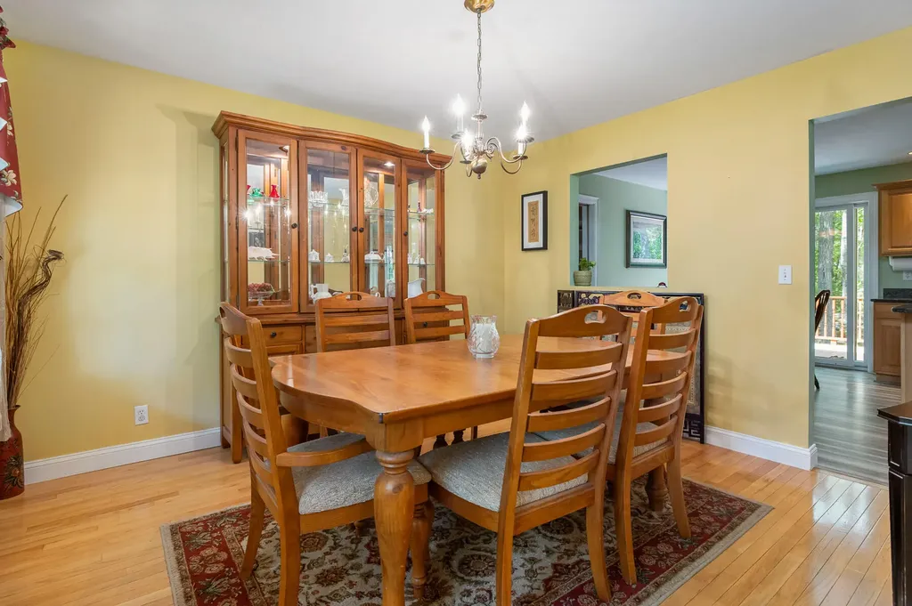 1369 Tatnic Road Wells ME 04090