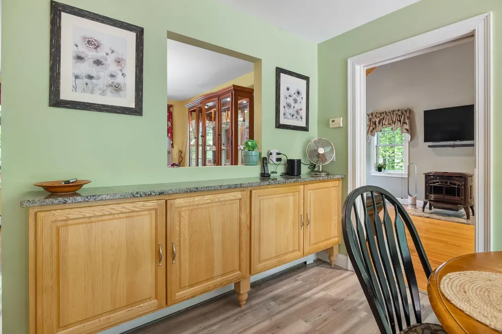 1369 Tatnic Road Wells ME 04090
