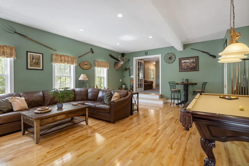 1369 Tatnic Road Wells ME 04090