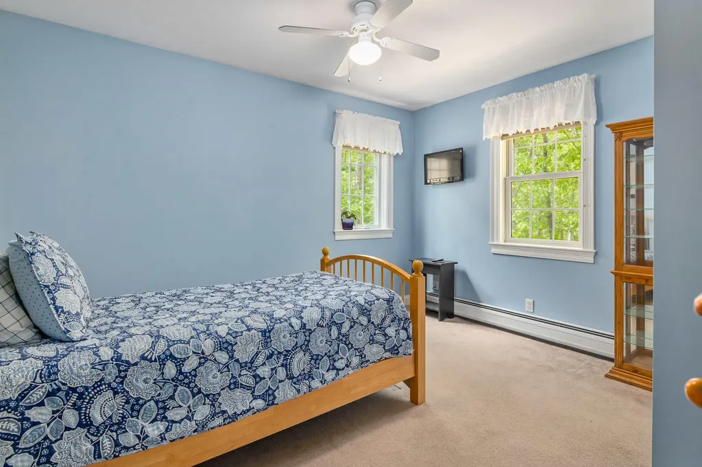 1369 Tatnic Road Wells ME 04090