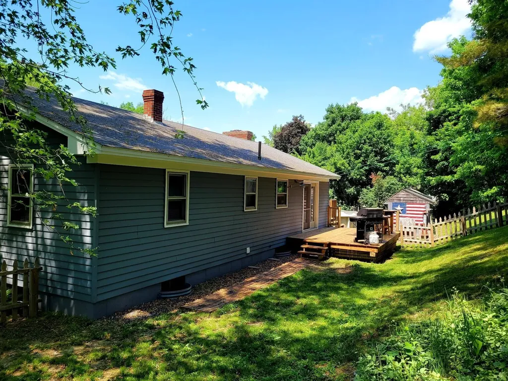 4 Bizier Street Winslow ME 04901
