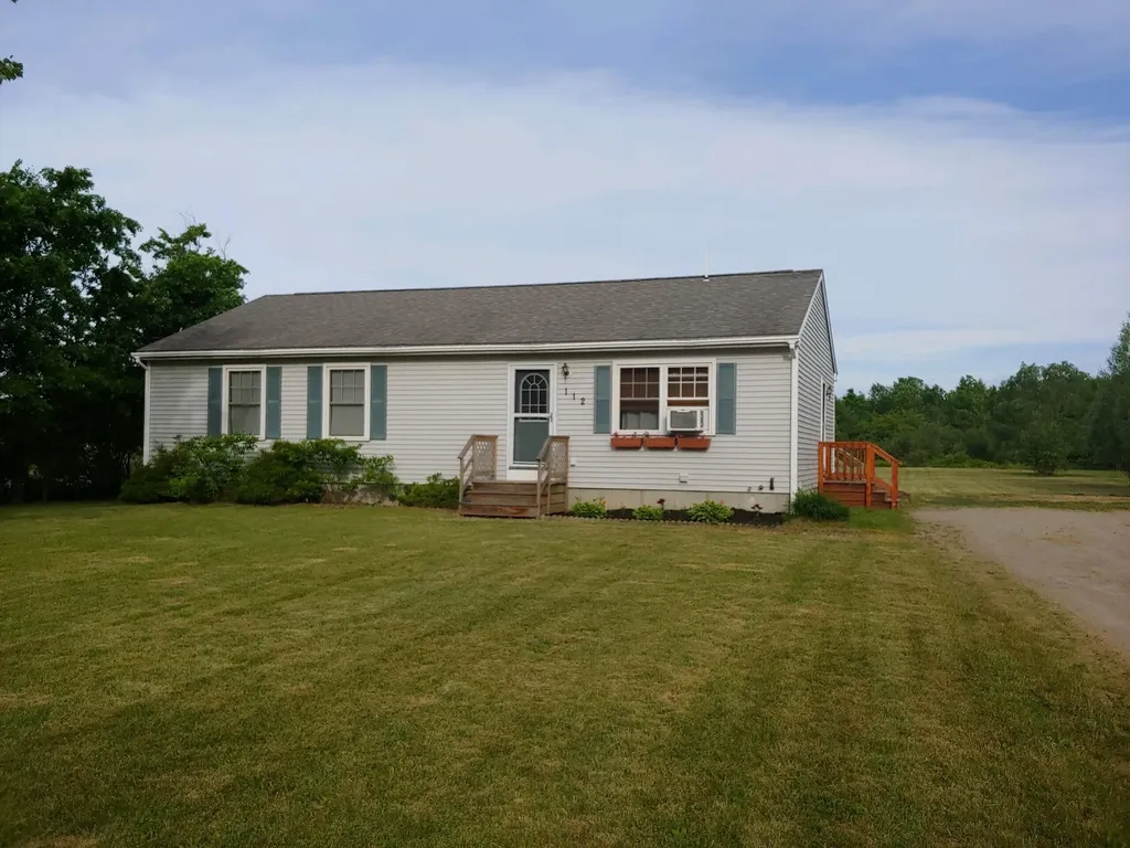 112 Lincoln Street Richmond ME 04357