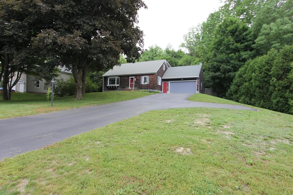 268 Montello Street Lewiston ME 04240