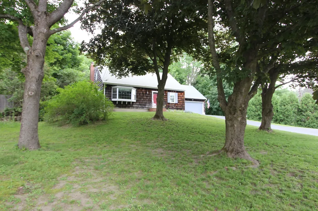 268 Montello Street Lewiston ME 04240