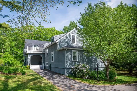 589 York Street York ME 03909