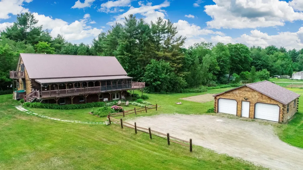 25 Gopher Park Road Manchester ME 04351