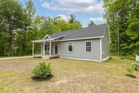 18 Richville Road Standish ME 04084