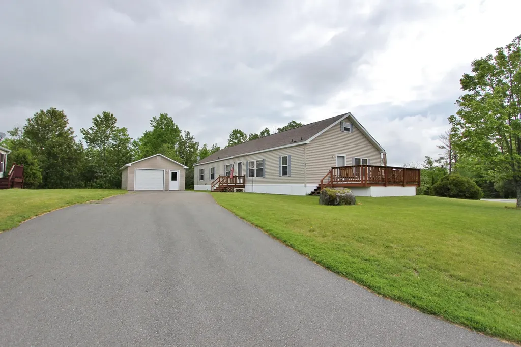 27 G Street Bangor ME 04401