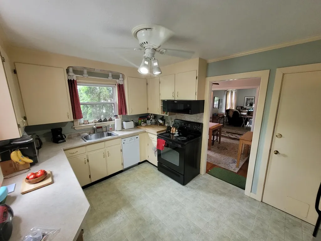 192 Fountain Street Bangor ME 04401