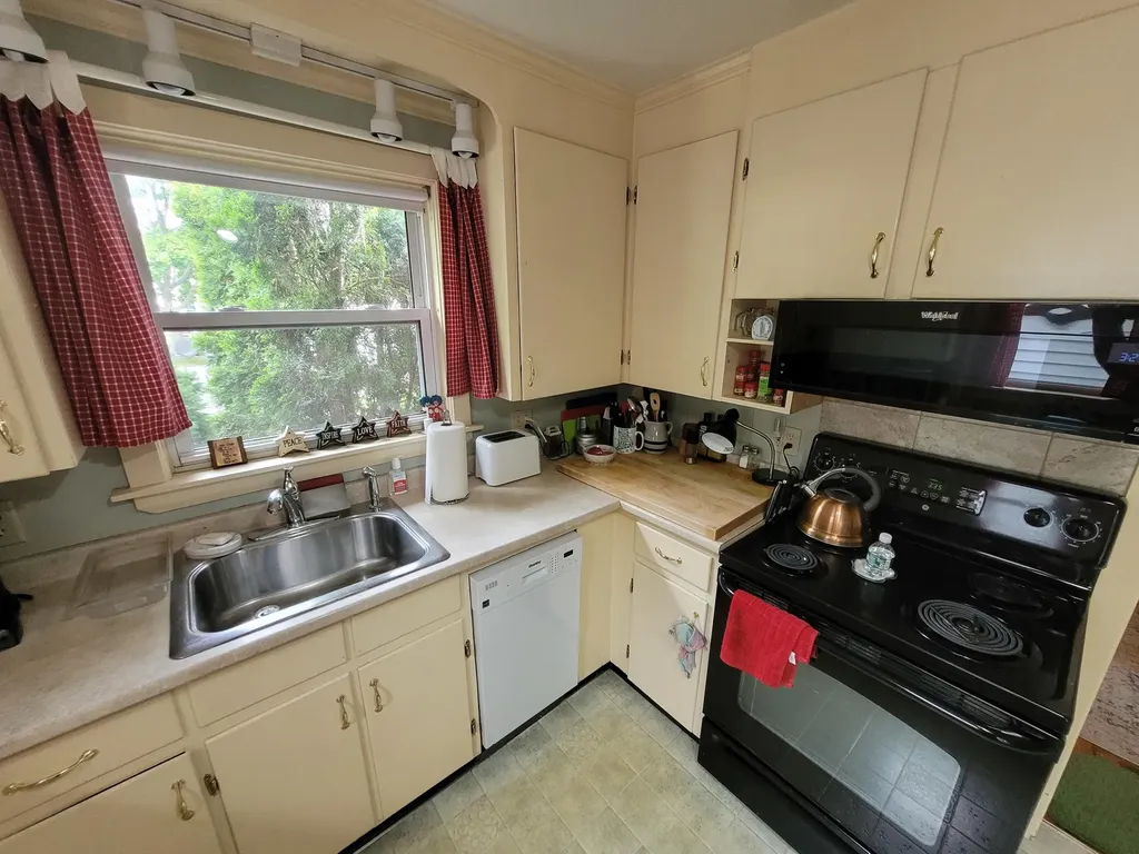 192 Fountain Street Bangor ME 04401