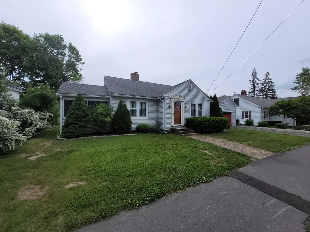 192 Fountain Street Bangor ME 04401