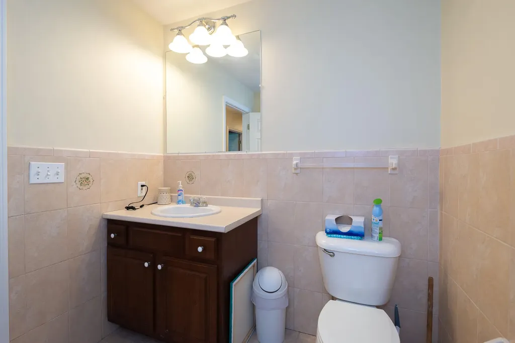 6 Mccue Lane Berwick ME 03901