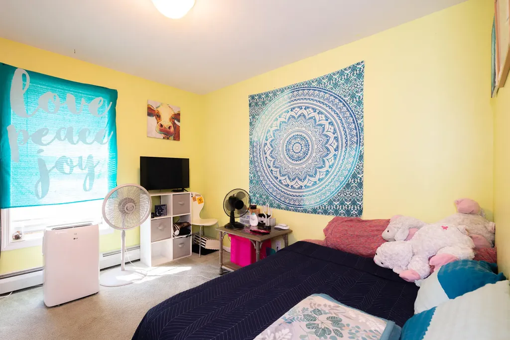 6 Mccue Lane Berwick ME 03901